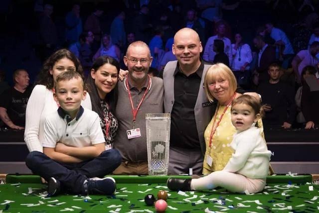 照防疫要求 照防疫要求