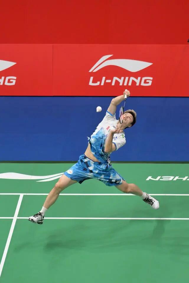 更是一面镜 更是一面镜