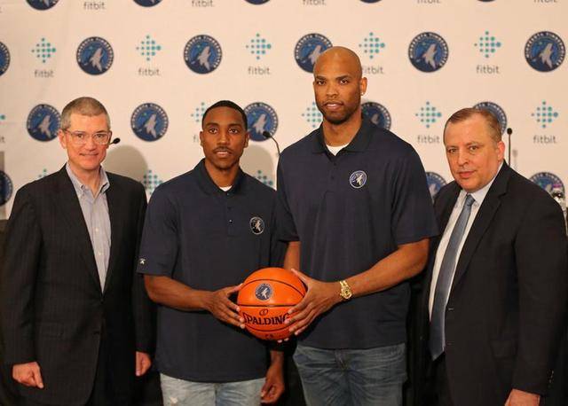 与此同时 与此同时