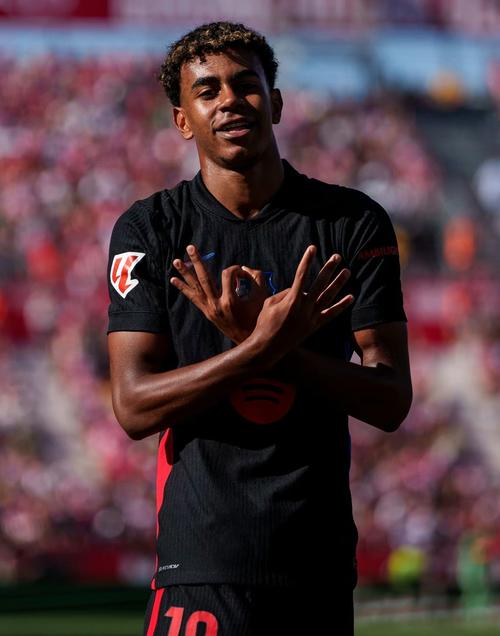 阿尔瓦雷斯 阿尔瓦雷斯