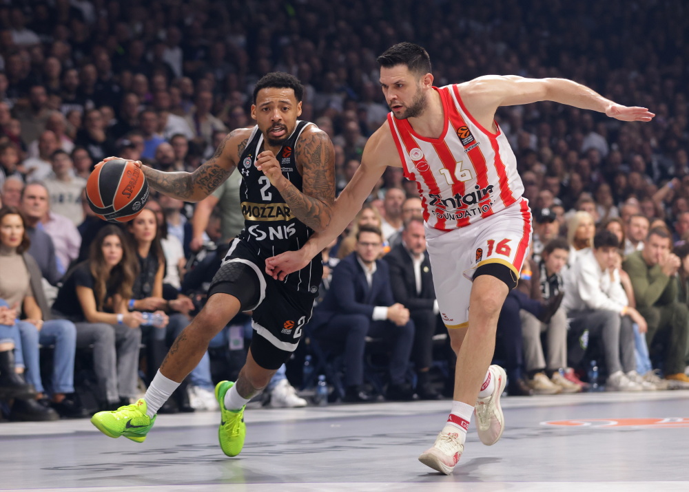 面对禁区边 面对禁区边